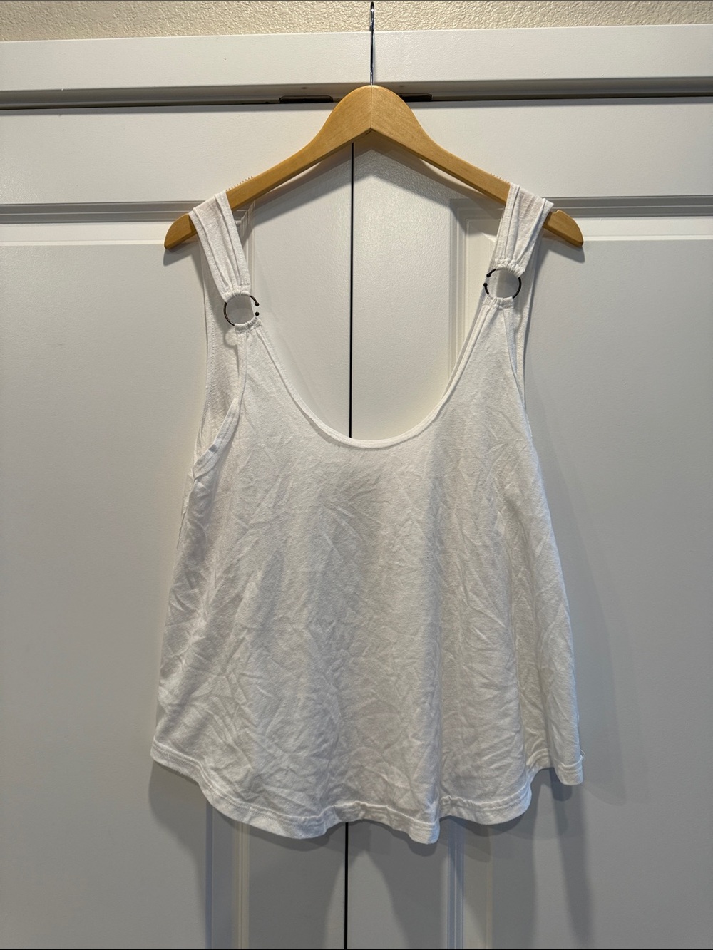 Free People Carly metal ring flowy tank top - Picture 2 of 7